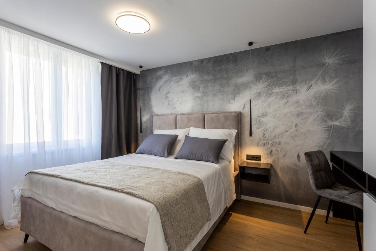 Apartman Izis Centar Pule *
