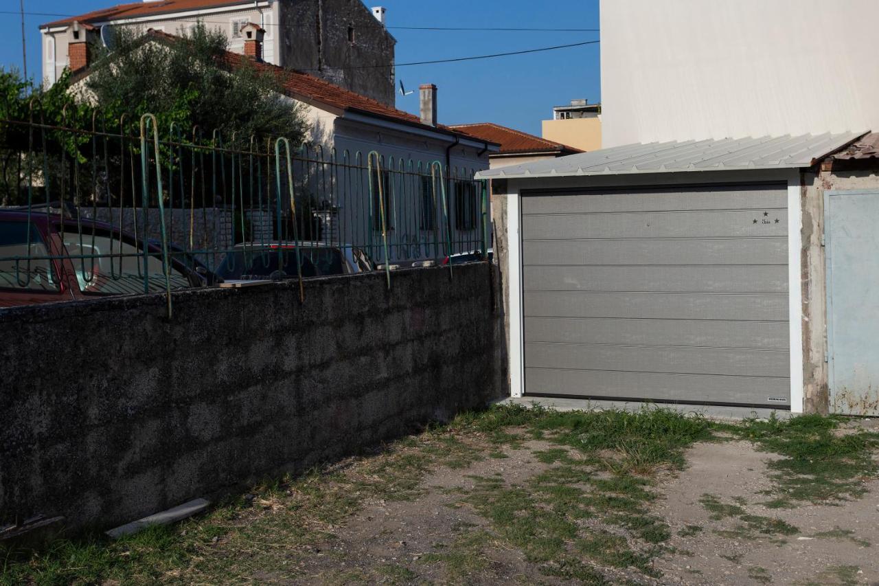 Apartman Izis Centar Pule *