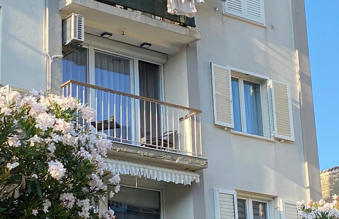 Apartman Izis Centar Pule *