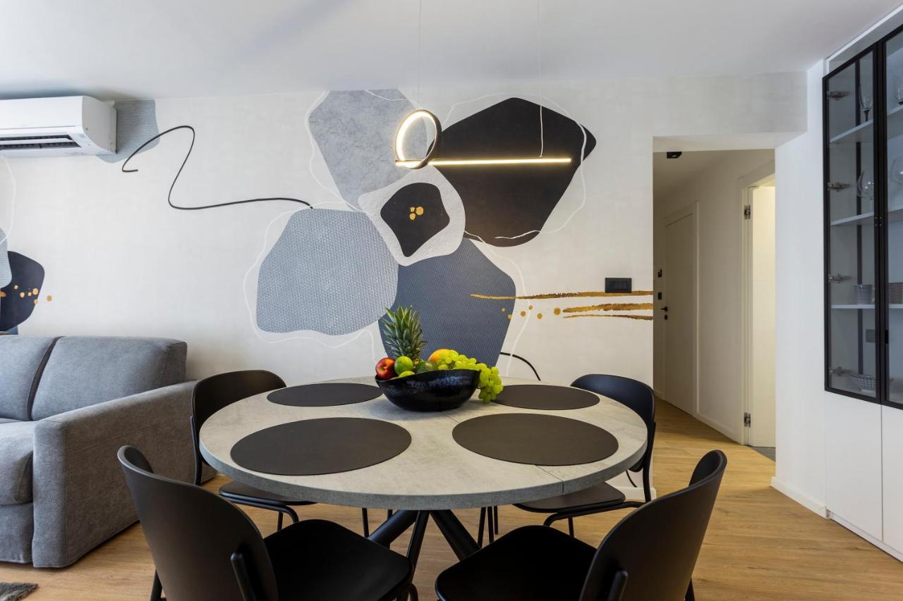 Izis Centar Pule Appartement *